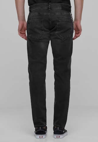 2Y Premium Tapered Jeans in Schwarz