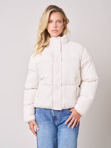 Manteau d’hiver Deeluxe en beige