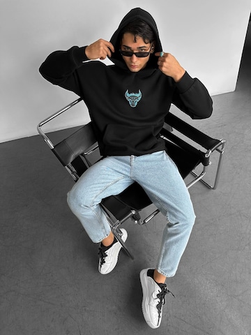 Felpa 'Oversize Bull Fearless Hoodie - Black and Blue' di Kleidermafia in nero: frontale