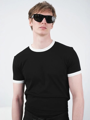 Giesto Shirt in Black: front