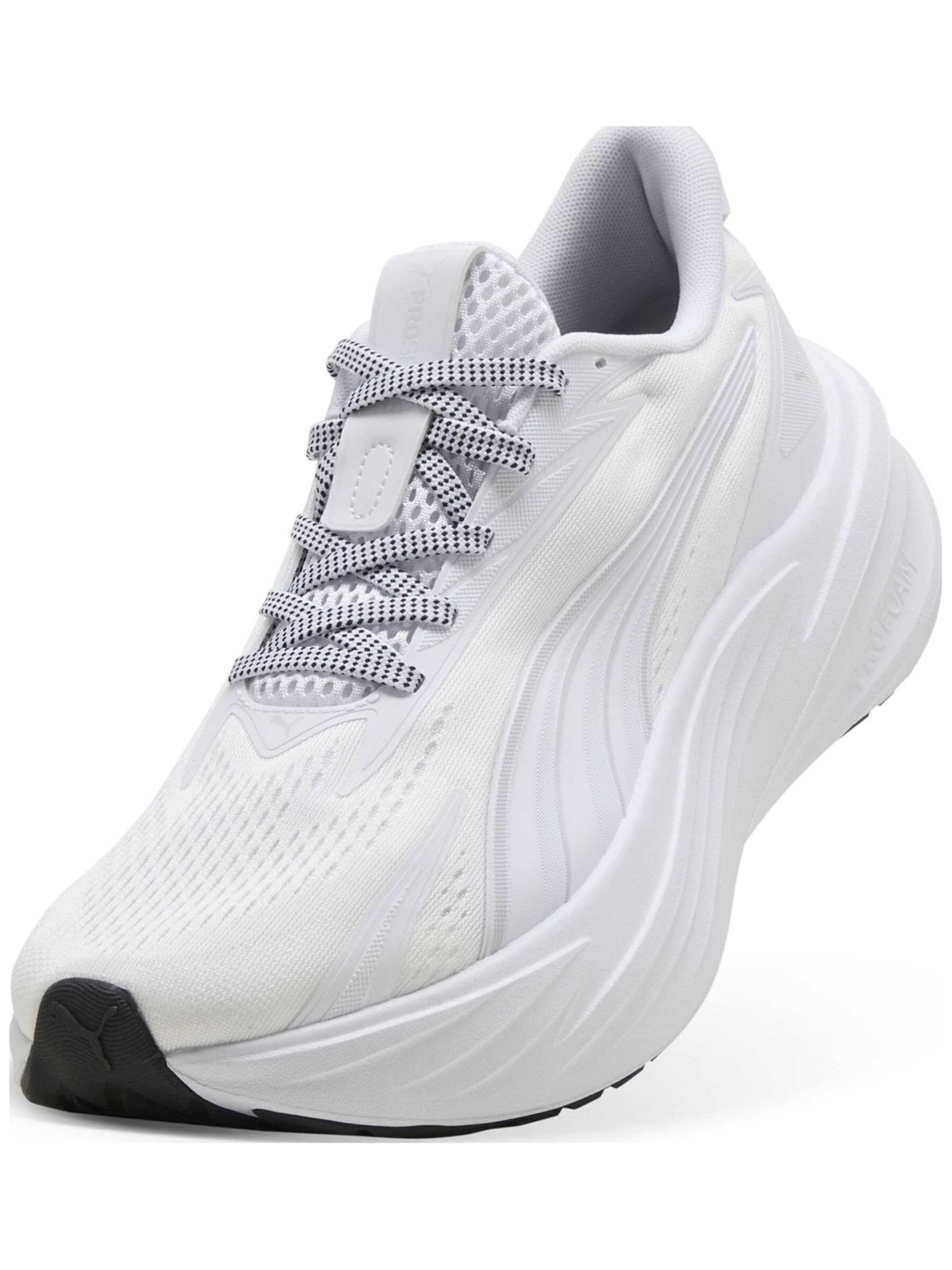 PUMA Laufschuh 'Maxima Pro' in Weiß