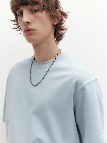 Pull&Bear T-Shirt in Blau