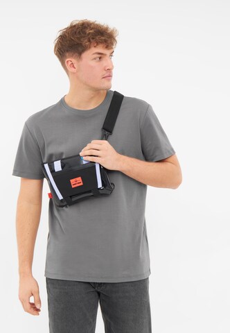 Borsa a tracolla 'Avery' di Johnny Urban in nero: frontale