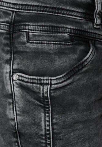 STREET ONE Regular Jeans in Schwarz