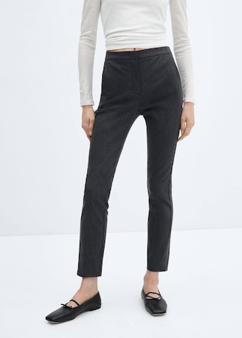 Coupe slim Pantalon 'Cola' MANGO en gris