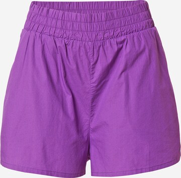 Monki Regular Shorts in Lila: predná strana
