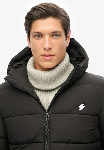Superdry Jacke in Schwarz: Vorderseite