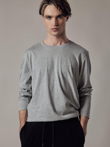 OWN Off With Nature - Camiseta en gris: frente