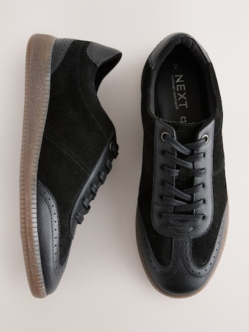 Next Sneaker in Schwarz