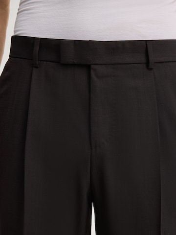 JOOP! Regular Trousers with creases in Brown