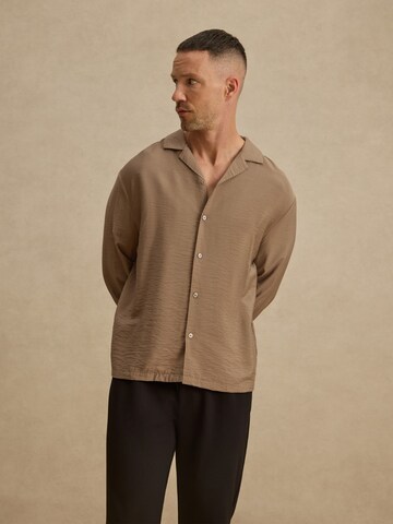 Regular fit Camicia 'Elia' di DAN FOX APPAREL in beige: frontale