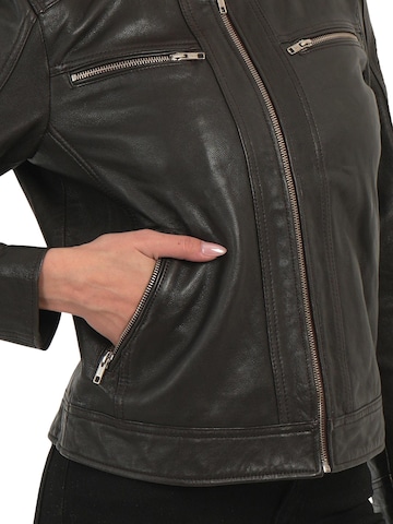 Chic and Clicks - Chaqueta de entretiempo 'Silhouette' en negro