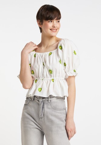 MYMO Blouse in White: front