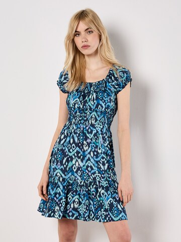 Robe ' ' Apricot en bleu : devant