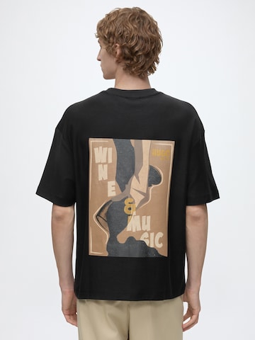 Tricou 'Detzi' de la HUGO pe negru: față