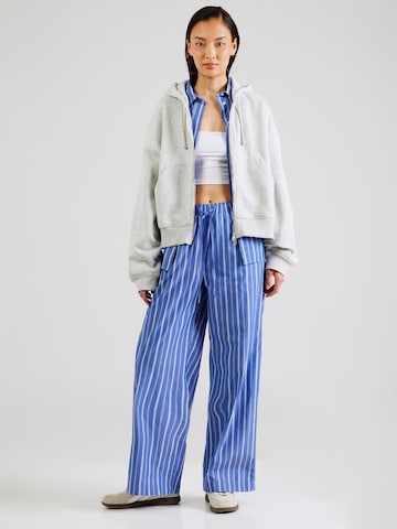 Gina Tricot Loosefit Kalhoty – modrá