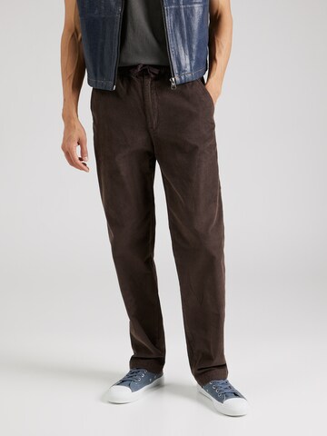 LEVI'S ® Regular Pants in Brown: front