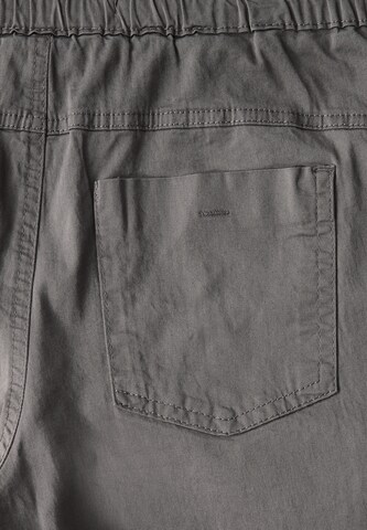 STREET ONE Slim fit Pants in Grey