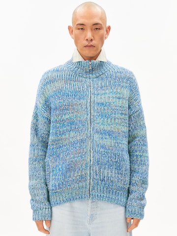 ARMEDANGELS Trui in Blauw: voorkant