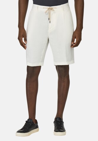 Boggi Milano Regular Shorts in Weiß: Vorderseite
