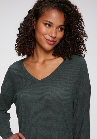 s.Oliver Schlafshirt in Grün