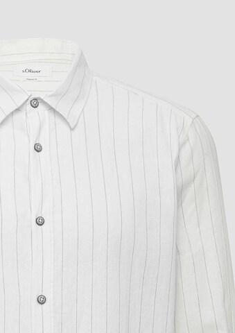 s.Oliver Regular fit Button Up Shirt in White