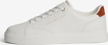 balta TOMMY HILFIGER Sportbačiai be auliuko: priekis