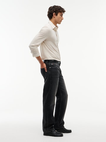 TOMMY HILFIGER Regular Jeans 'Dover' in Grau