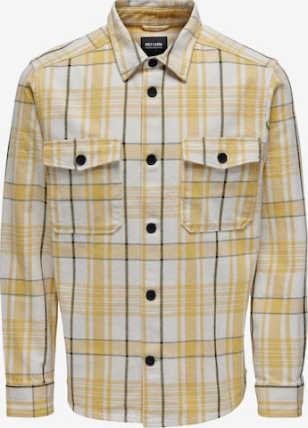 Coupe regular Chemise 'Milo' Only & Sons en jaune : devant