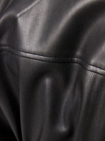 Robe-chemise Bershka en noir