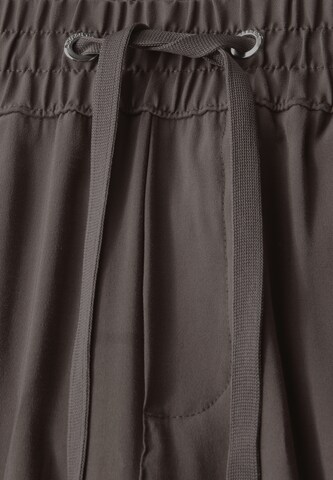 STREET ONE Regular Pants in Brown