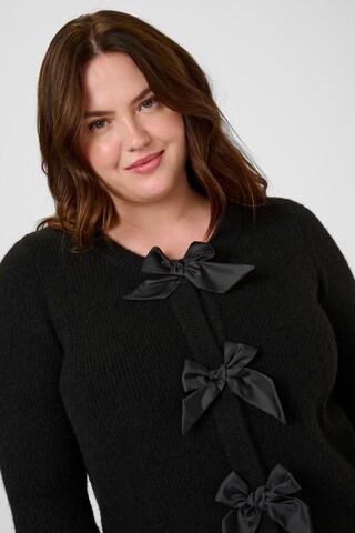 KAFFE CURVE Gebreid vest 'Maia' in Zwart