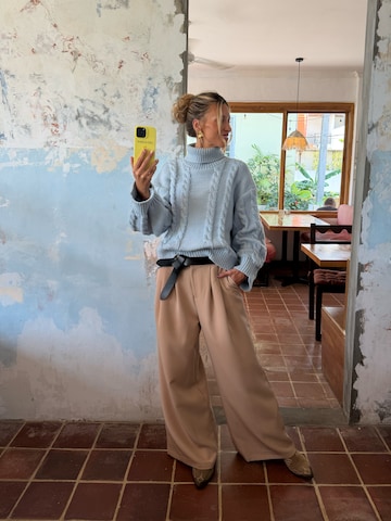 Kamila Šikl Loosefit Hose in Beige