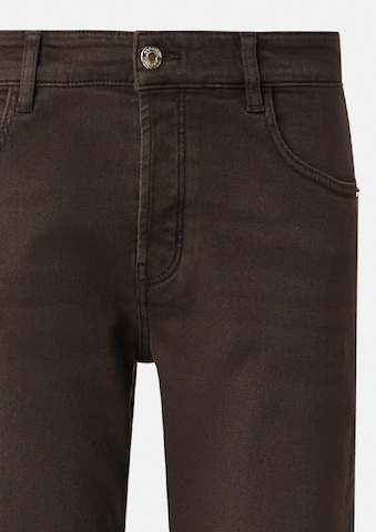 Coupe slim Jean COMMA en marron