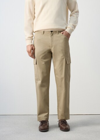 MANGO MAN Regular Cargo Pants in Beige: front
