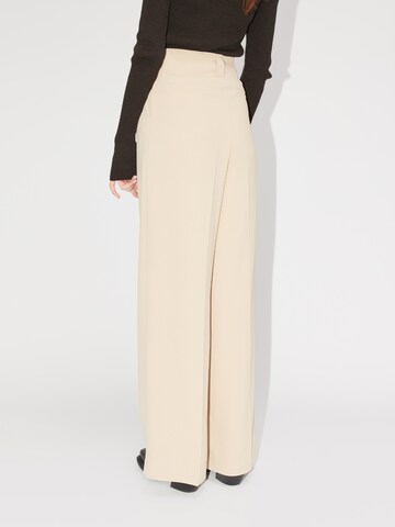 LeGer by Lena Gercke Wide leg Bandplooibroek 'Camilla' in Beige: terug