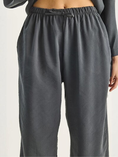 Completo pantalone Bianco Lucci di colore antracite, Visualizzazione prodotti