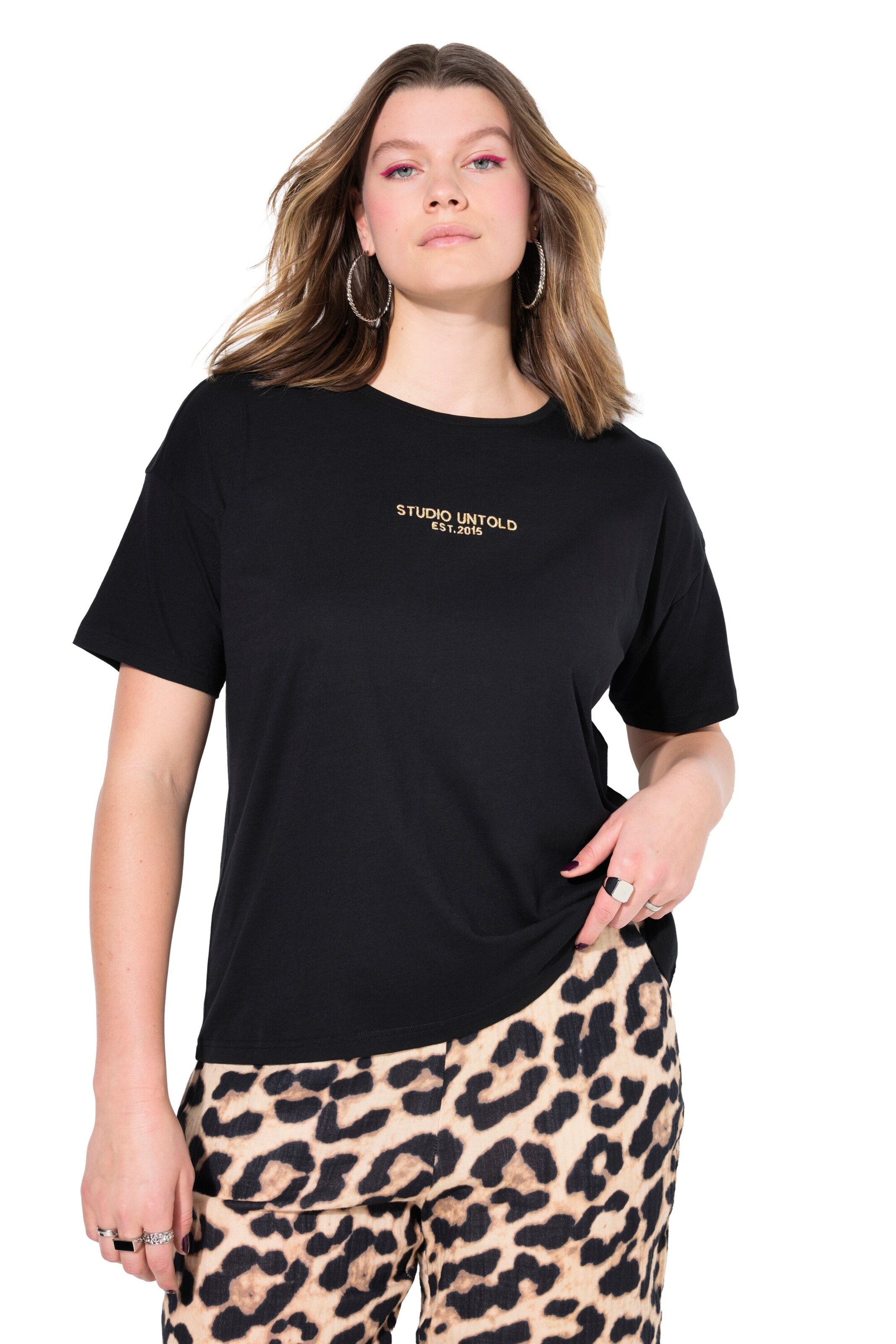 Studio Untold Shirt in Black: front