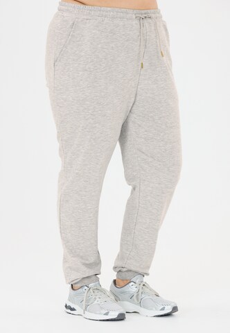 Q by Endurance Loosefit Sportbroek in Grijs