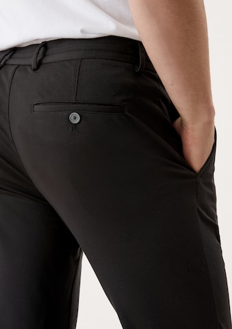 s.Oliver BLACK LABEL Slimfit Hose in Schwarz