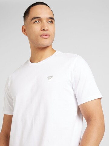 GUESS Bluser & t-shirts i hvid