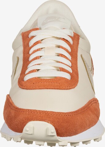 Nike Sportswear Platform trainers 'Daybreak' in Orange