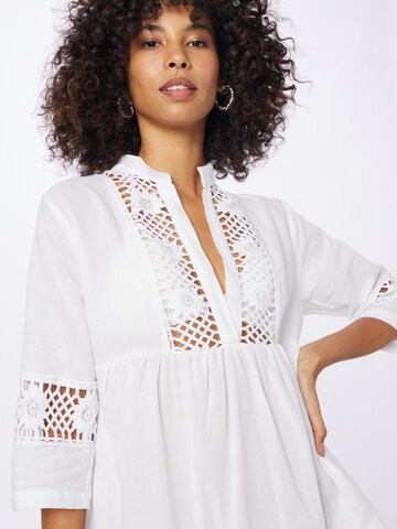 Robe d’été Trendyol en blanc