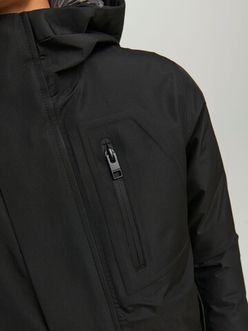 Jack & Jones Junior Performance Jacket in Black