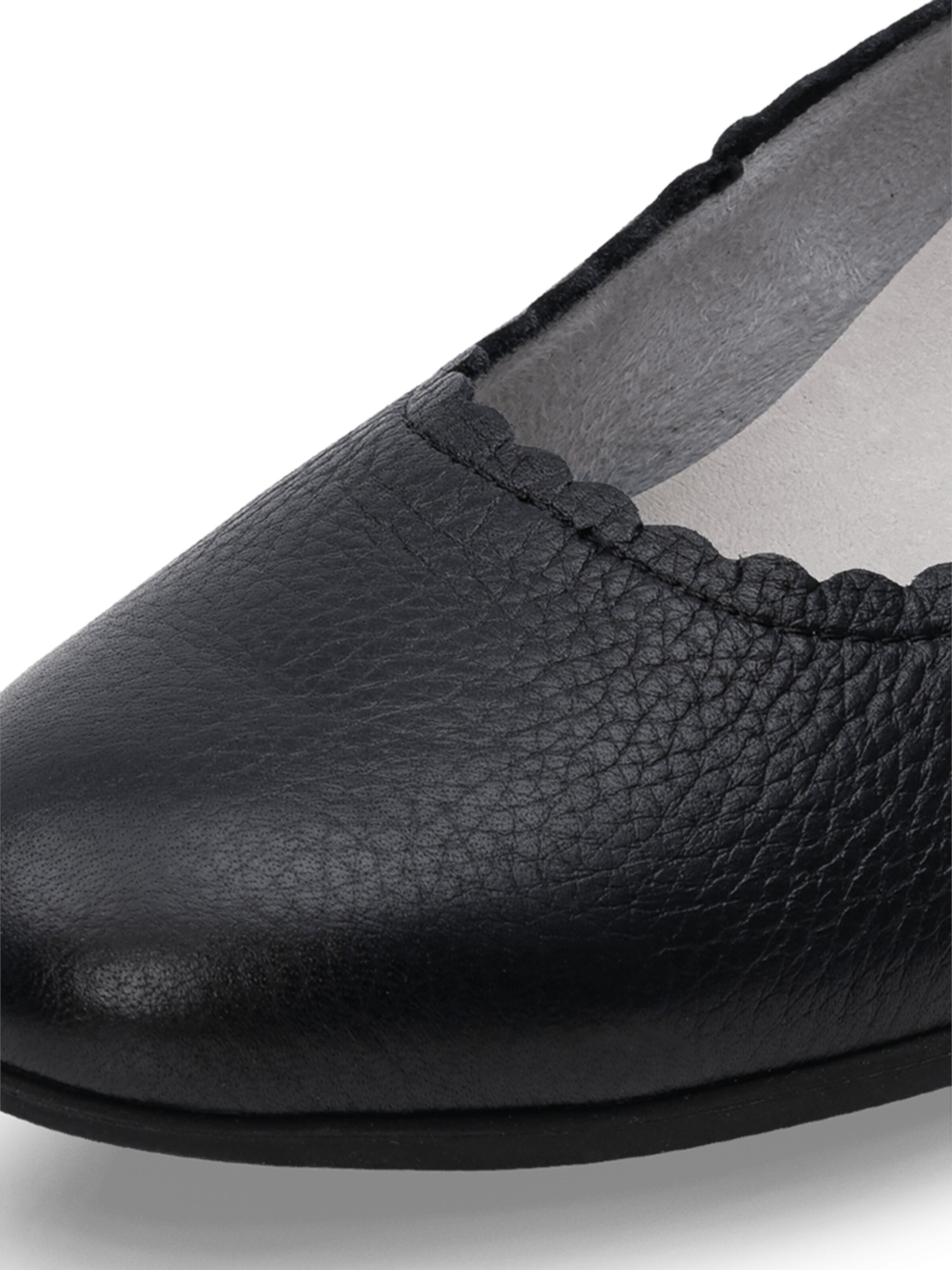 VITAFORM Pumps in Black