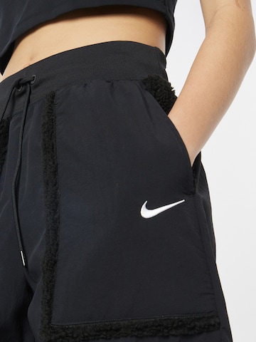 Nike Sportswear Zúžený Kalhoty – černá