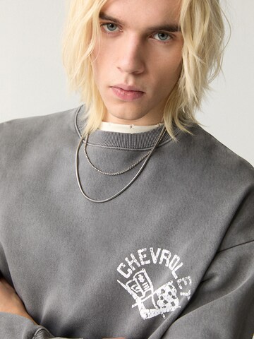 Felpa di Pull&Bear in grigio