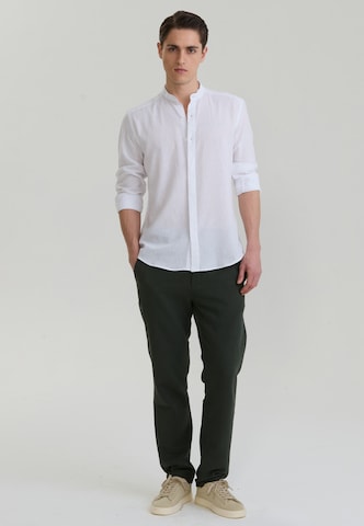 balts Felix Hardy Standarta piegriezums Biroja krekls