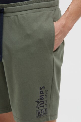 CAMP DAVID Regular Pants in Green