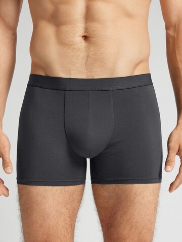 INTIMISSIMI Boxer in Grau: Vorderseite